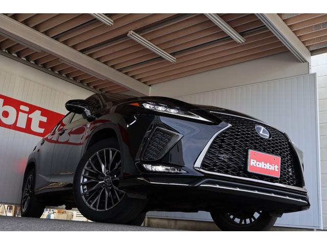 ＲＸ ＲＸ３００　Ｆスポーツ　パノラマルーフ／ルーフレール／１２．３インチフルセグナビ／パノラミックビューモニター／赤革シート／シートヒーター／ベンチレーション／後席シートヒーター／後席パワーシート／角型３眼ＬＥＤヘッドランプ（42枚目）