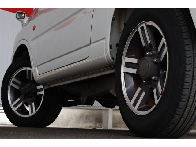 ジムニー ワイルドウインド 禁煙/レザーシート/シートヒーター/革巻きステアリングホイール/純正16AW/ルーフレール/フロントフォグランプ/ボディ同色背面ハードカバー/プライバシーガラス/キーレスエントリー/当店直接買取(6枚目)