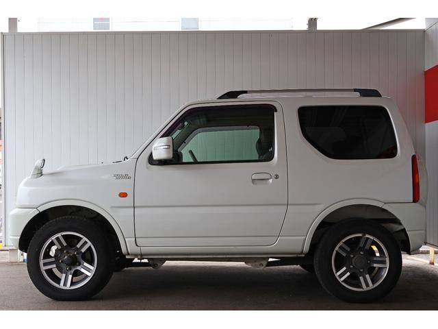 ジムニー ワイルドウインド 禁煙/レザーシート/シートヒーター/革巻きステアリングホイール/純正16AW/ルーフレール/フロントフォグランプ/ボディ同色背面ハードカバー/プライバシーガラス/キーレスエントリー/当店直接買取(18枚目)