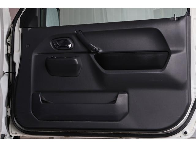 ジムニー ワイルドウインド 禁煙/レザーシート/シートヒーター/革巻きステアリングホイール/純正16AW/ルーフレール/フロントフォグランプ/ボディ同色背面ハードカバー/プライバシーガラス/キーレスエントリー/当店直接買取(23枚目)