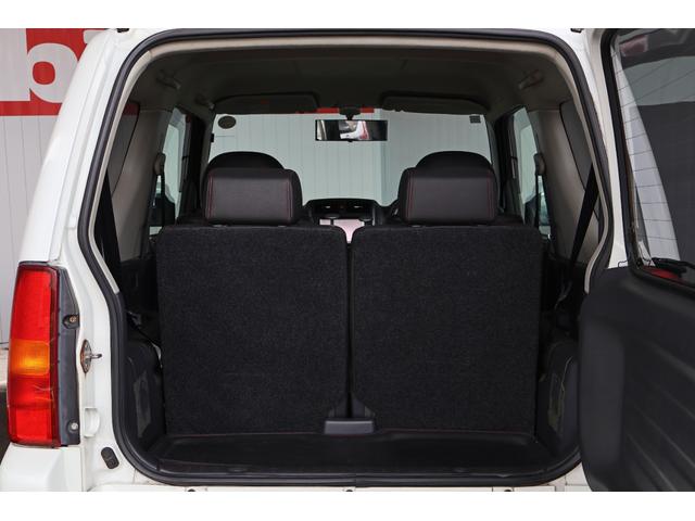 ジムニー ワイルドウインド 禁煙/レザーシート/シートヒーター/革巻きステアリングホイール/純正16AW/ルーフレール/フロントフォグランプ/ボディ同色背面ハードカバー/プライバシーガラス/キーレスエントリー/当店直接買取(29枚目)