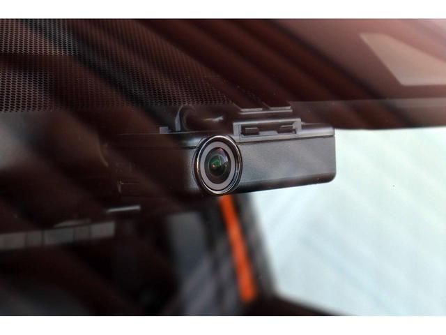 �h���C�u���R�[�_�[���������Ă���܂��B������ׂ̈Ƀh���C�u���R�[�_�[�͕K���i�ł��B