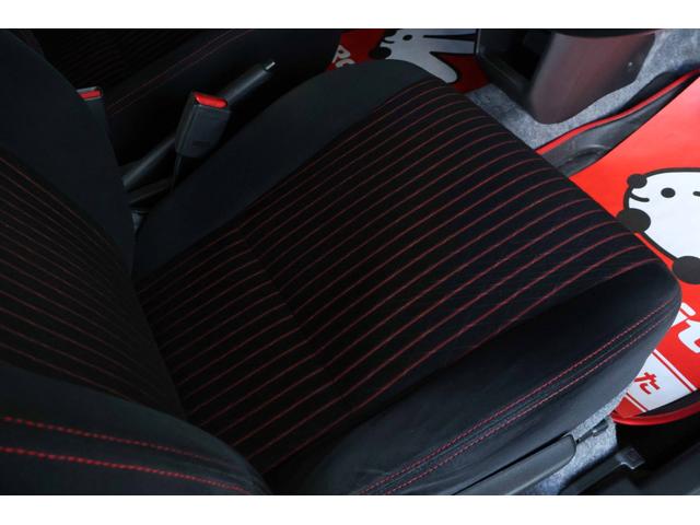 �^�]�ȑ��̍��ʂ��Y��ɕۂ���Ă���܂��B