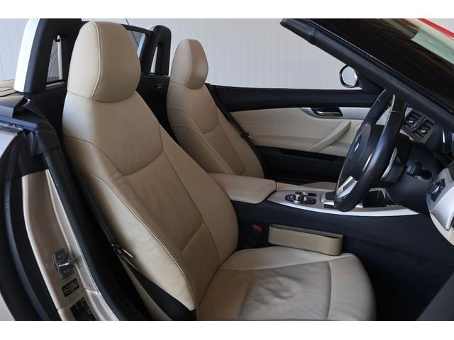 �^�]�ȃV�[�g���ڗ�����͖����Y��ɕۂ���Ă���܂��B