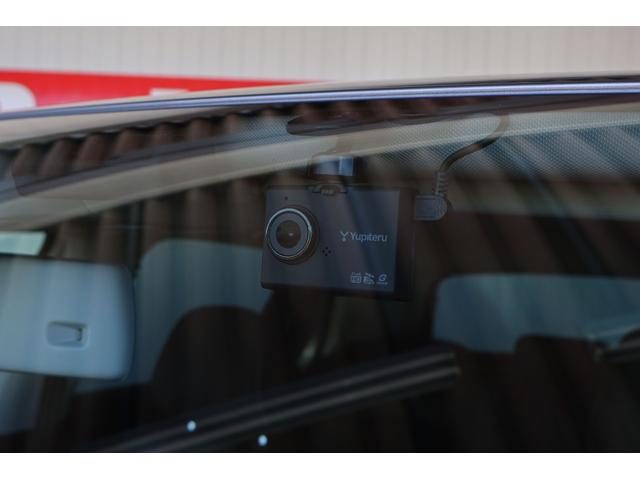 �h���C�u���R�[�_�[���������Ă���܂��B������ׂ̈Ƀh���C�u���R�[�_�[�͕K���i�ł��B