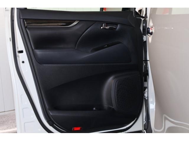 ����ȑ��̃h�A�g�������ڗ��C�C�ꓙ�����Y��ɕۂ���Ă���܂��B