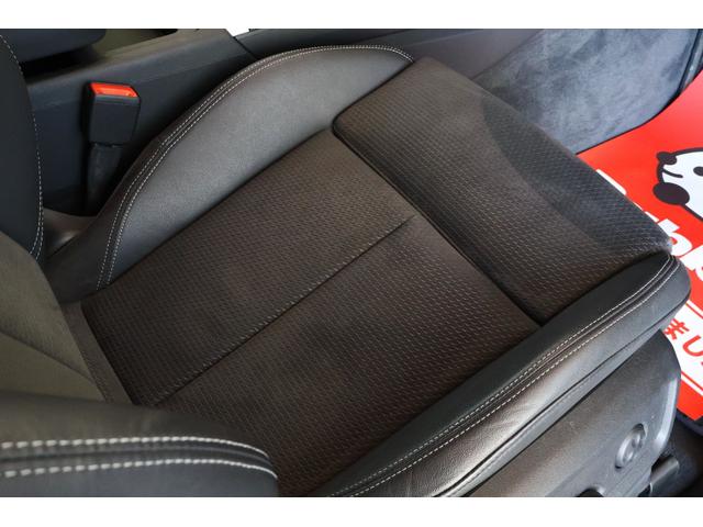 �^�]�ȑ��̍��ʂ��Y��ɕۂ���Ă���܂��B