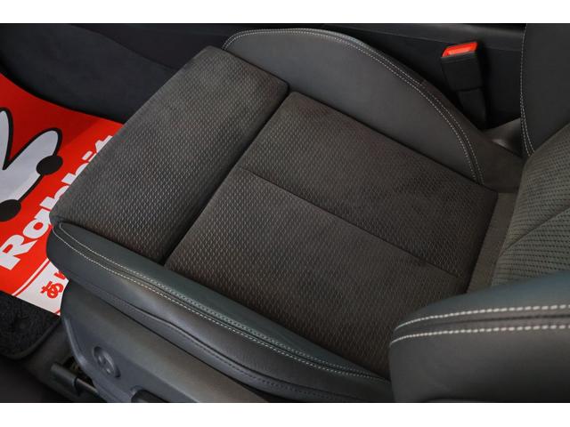 ����ȑ��̍��ʂ��Y��ɕۂ���Ă���܂��B