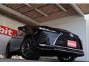 ＲＸ３００　Ｆスポーツ　パノラマルーフ／ルーフレール／１２．３インチフルセグナビ／パノラミックビューモニター／赤革シート／シートヒーター／ベンチレーション／後席シートヒーター／後席パワーシート／角型３眼ＬＥＤヘッドランプ（42枚目）