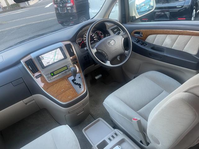 TOYOTA ALPHARD V AX L EDITION | 2007 | PEARL | 122417 km TOYOTA ALPHARD V AX L EDITION | 2007 | PEARL | 122417 km