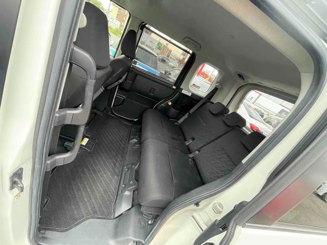 タンク 　両側電動スライドドア　レーンアシスト　アクセル踏み間違い装置　スマートキー　オートライト　タイミングチェーン　フロントフォグ　クルーズコントロール　衝突回避支援ブレーキ　ＥＴＣ（12枚目）