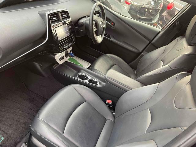 プリウス Sツーリングセレクション セーフティセンス レザーシート シートH オートライト スマートキー オートクルーズ ETC CVT(12枚目)