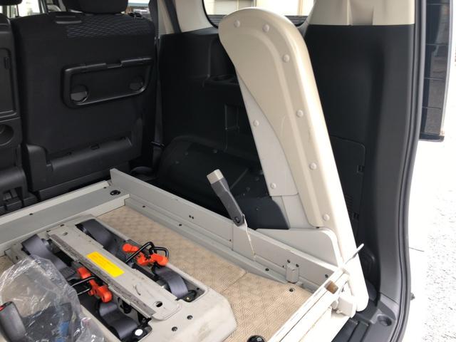 セレナ  2.0Sチェアキャブリフター/車いす固定装置付/クルーズコントロール/福祉車両/キーレス/タイミングチェーン車/6人乗り(16枚目)