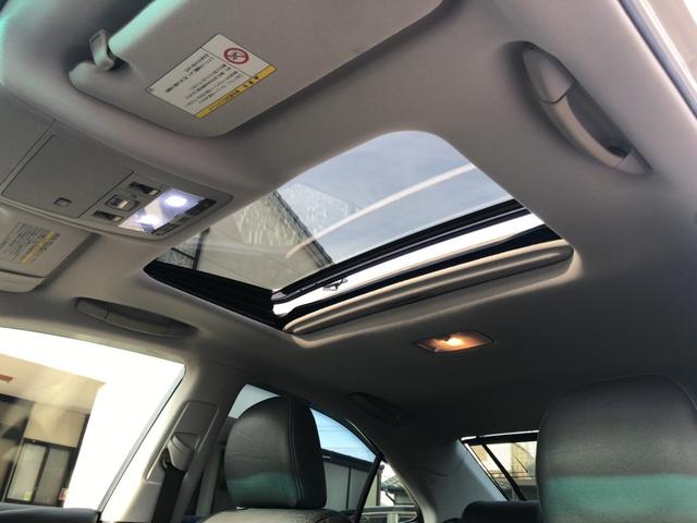 ■電動サンルーフ■チルト＆オープン可能です♪天井も綺麗なお車となっております♪