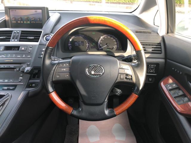 ■ステアリング■ステアリングスイッチでソース切り替えや音量操作も手元で簡単操作です♪