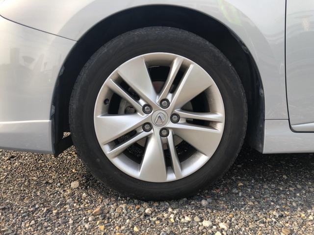 ■純正１７インチアルミ■タイヤサイズは２１５／５５／Ｒ１７となっております♪