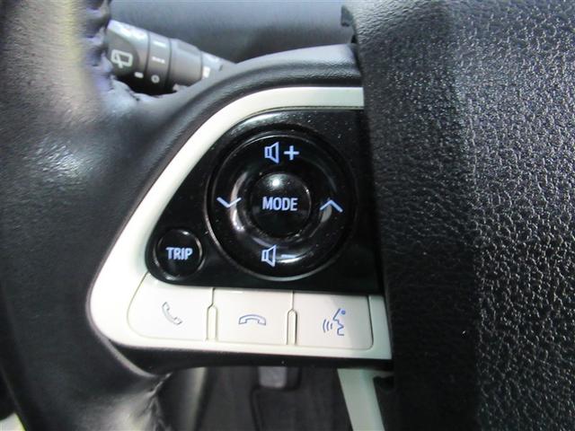 プリウス Ｓセーフティプラス　ワンオーナー　安全装備　衝突被害軽減システム　メモリーナビ　ナビ＆ＴＶ　バックカメラ　ドラレコ　スマートキー　オートクルーズコントロール　ＥＴＣ　ＬＥＤヘッドランプ　ハイブリッド　アルミホイール　ＣＤ（11枚目）