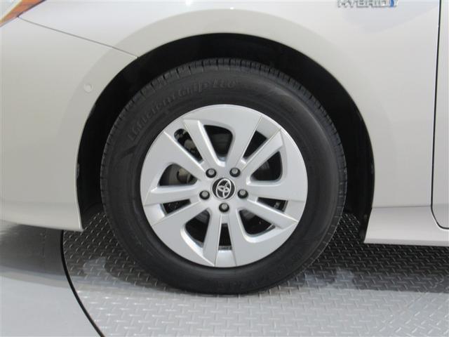 プリウス Ｓセーフティプラス　ワンオーナー　安全装備　衝突被害軽減システム　メモリーナビ　ナビ＆ＴＶ　バックカメラ　ドラレコ　スマートキー　オートクルーズコントロール　ＥＴＣ　ＬＥＤヘッドランプ　ハイブリッド　アルミホイール　ＣＤ（29枚目）