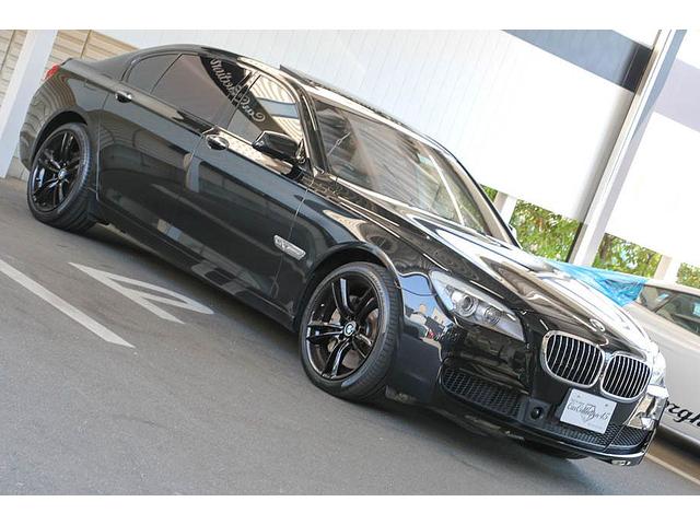 760Li MスポーツP リアエンター V12ツインターボ(7枚目)