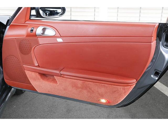 ボクスターS 正規ディーラー車 左ハンドル シールグレーメタリック レッドレザーインテリア ブラウンソフトトップ HIDヘッドライト カロッツェリアナビ フルセグTV バックカメラ シートヒーター レッドキャリパー(41枚目)