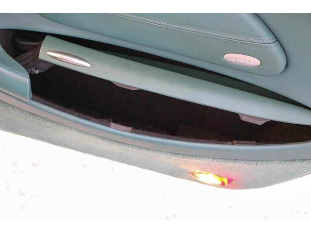 911ターボ 正規ディーラー車 右ハンドル ネフライトグリーンレザー レザーインテリアパッケージ 純正リアウイング マッドブラック18インチホイール レッドキャリパー BOSEサラウンドシステム HIDヘッドライト(66枚目)