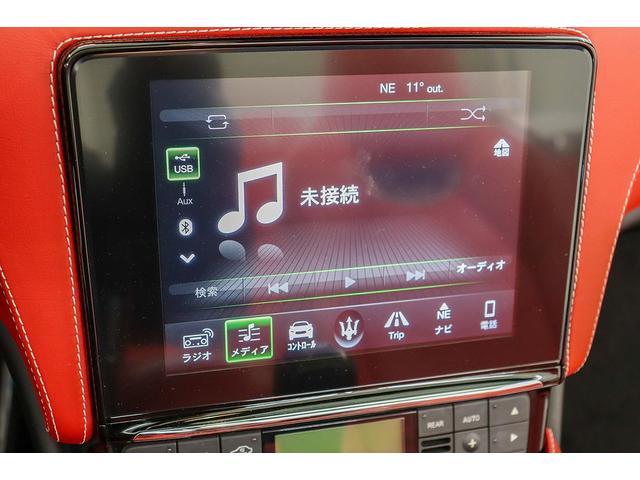 グランカブリオ スポーツ　正規Ｄ車　左ハンドル　ＮＡ最終型　ＥＢＭマフラー　純正２０ＡＷ／アルマイトレッドキャリパー　カーボンステアリング／カーボンパネル　ロッソレザー／ホワイトステッチ／シートヒーター　ブラックソフトトップ（49枚目）