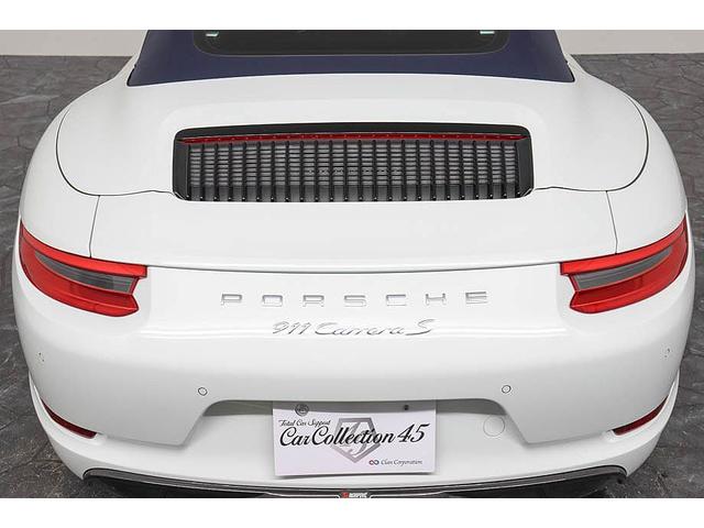 ９１１カレラＳ　カブリオレ　正規Ｄ車　後期　左Ｈ　テックアートエアロ（Ｆリップ　Ｆスプリッタ　Ｓスカート）　アクラポビッチ可変マフラー　アクラポビッチカーボンディフューザー　レッドレザー　ＢＯＳＥ　シートヒーター／クーラー(5枚目)