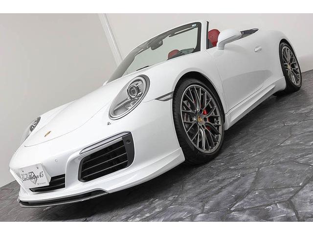 ９１１ ９１１カレラＳ　カブリオレ　正規Ｄ車　後期　左Ｈ　テックアートエアロ（Ｆリップ　Ｆスプリッタ　Ｓスカート）　アクラポビッチ可変マフラー　アクラポビッチカーボンディフューザー　レッドレザー　ＢＯＳＥ　シートヒーター／クーラー（15枚目）