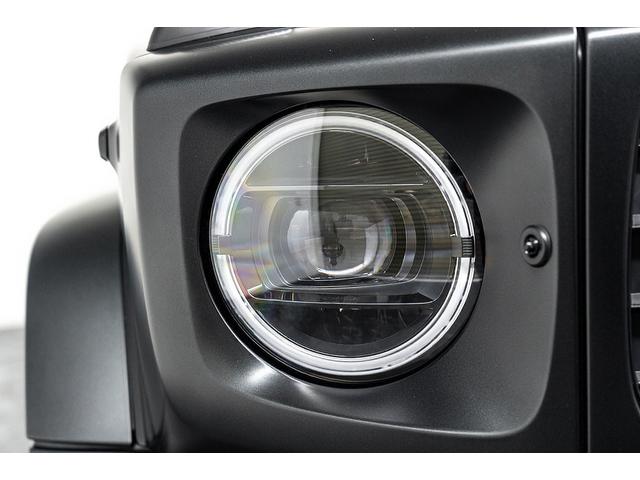 G63 グランドエディション 正規D車 1オーナー 限定140台 ナイトPKG G-manufakturプログラム+ マグノカラハリゴールドアクセント 専用22インチAW/デカール カーボンインテリア AMGパフォーマンスステア(17枚目)