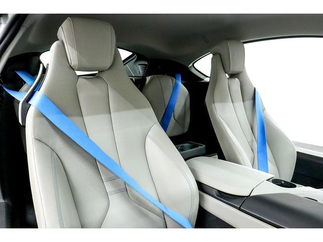 BMW i8 BASE GRADE