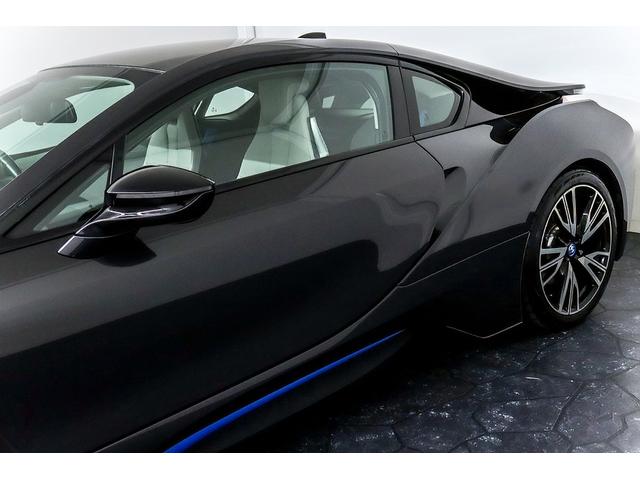 BMW i8 BASE GRADE