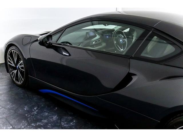 BMW i8 BASE GRADE