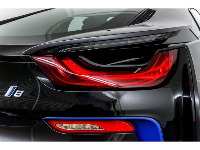 BMW i8 BASE GRADE