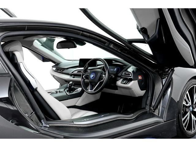 BMW i8 BASE GRADE