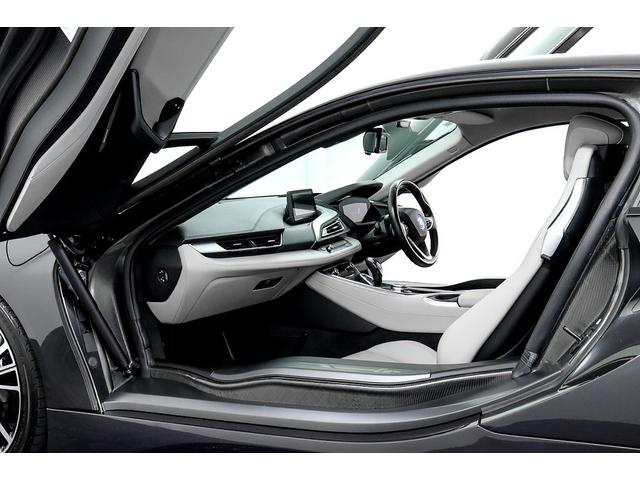 BMW i8 BASE GRADE