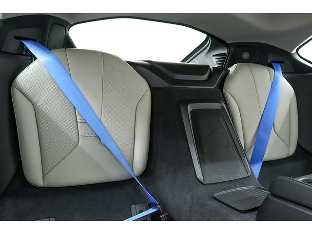BMW i8 BASE GRADE