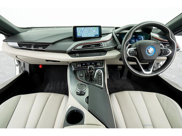 ｉ８ ベースグレード　正規Ｄ車　ワンオーナー　右Ｈ　ＬＥＤヘッドライト　ブルーアクセント　純正２０ｉｎＡＷ　コンフォートアクセス　インテリアデザインＣＡＲＰＯ／カラムスパイスグレー／シートヒーター　ハーマンカードンサウンド（7枚目）