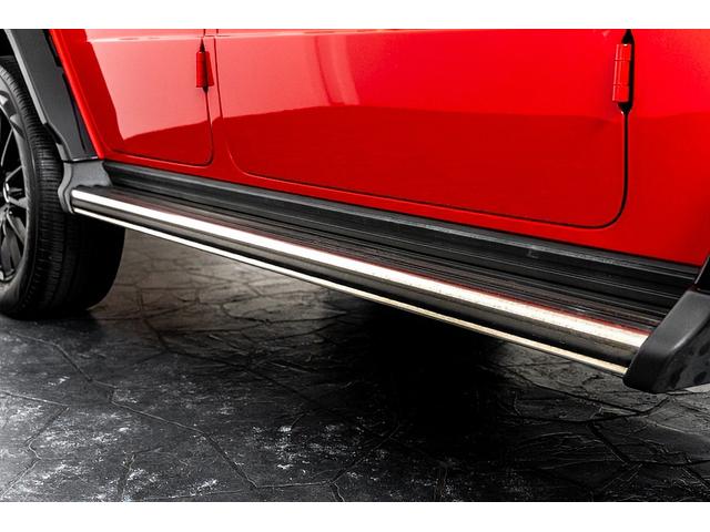 Ｇクラス Ｇ３５０ｄ　マヌファクトゥーアエディション　正規Ｄ車　ＡＭＧライン　ナイトＰＫＧ　ラグジュアリーＰＫＧ　ブラックアクセント　ＡＭＧ２０ｉｎＡＷ　ブラックナッパレザー　シートヒーター＆ベンチレーション　サンルーフ　ブルメスターサウンド（17枚目）