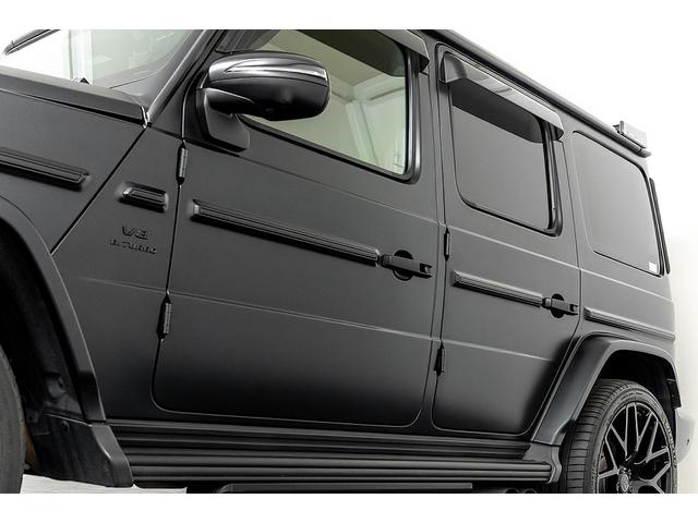 Gクラス G63 正規D車 左H ナイトPKG BRABUSカーボンボンネット/Fリップ/カーボンルーフスポイラー/左右4本出マフラー/23inAW Fプロテクションフィルム 電動サイドステップ デジタルインナーミラー(14枚目)