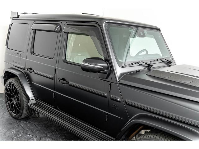 Gクラス G63 正規D車 左H ナイトPKG BRABUSカーボンボンネット/Fリップ/カーボンルーフスポイラー/左右4本出マフラー/23inAW Fプロテクションフィルム 電動サイドステップ デジタルインナーミラー(17枚目)