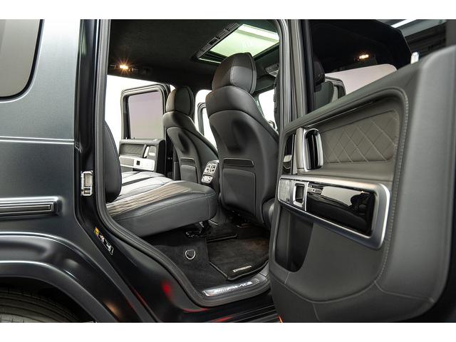 Gクラス G63 正規D車 左H ナイトPKG BRABUSカーボンボンネット/Fリップ/カーボンルーフスポイラー/左右4本出マフラー/23inAW Fプロテクションフィルム 電動サイドステップ デジタルインナーミラー(50枚目)