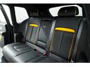 ブラックバッジ　正規Ｄ車　左Ｈ　コーチライン　専用２２インチＡＷ　パノラマサンルーフ　ビスポークインテリア／ブラック＆フォージイエロー／カーボンインテリア　ピクニックテーブル　リアシアターコンフィギュレーション（45枚目）