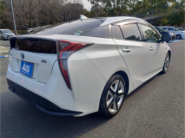 プリウス Ｓツーリングセレクション　アルパイン９インチナビ（7枚目）