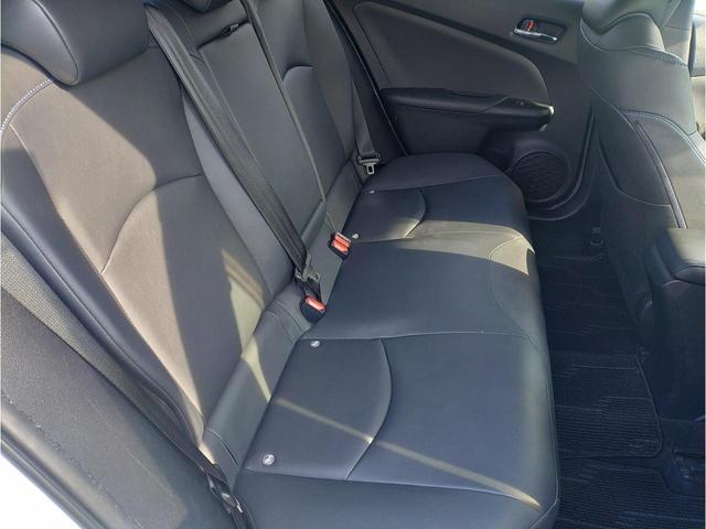 プリウス Ｓツーリングセレクション　アルパイン９インチナビ（24枚目）