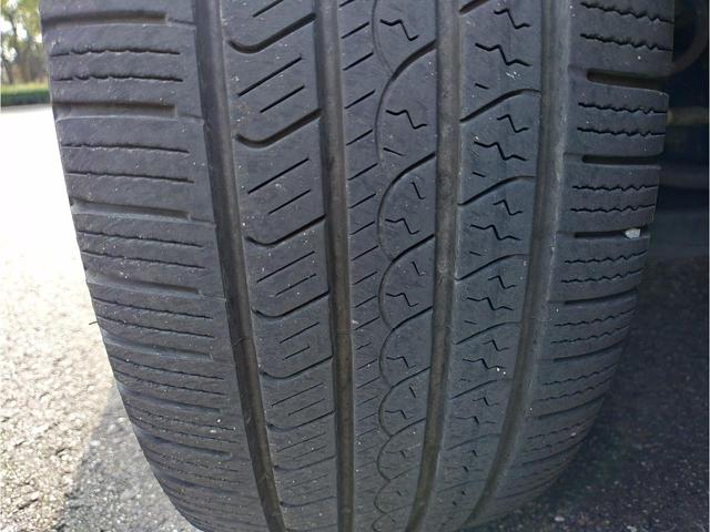 プリウス Ｓツーリングセレクション　アルパイン９インチナビ（76枚目）