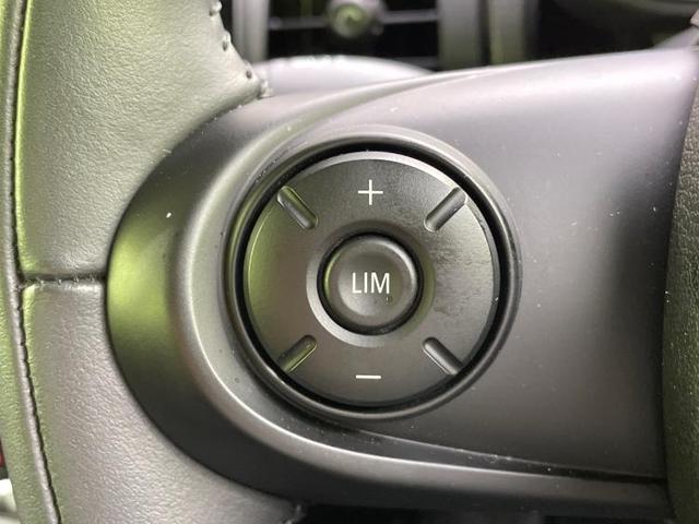 クーパー 純正 メモリーナビ/衝突安全装置/ヘッドランプ LED/ETC/EBD付ABS/横滑り防止装置/アイドリングストップ/エアバッグ 運転席/エアバッグ 助手席/エアバッグ サイド 衝突被害軽減システム(11枚目)