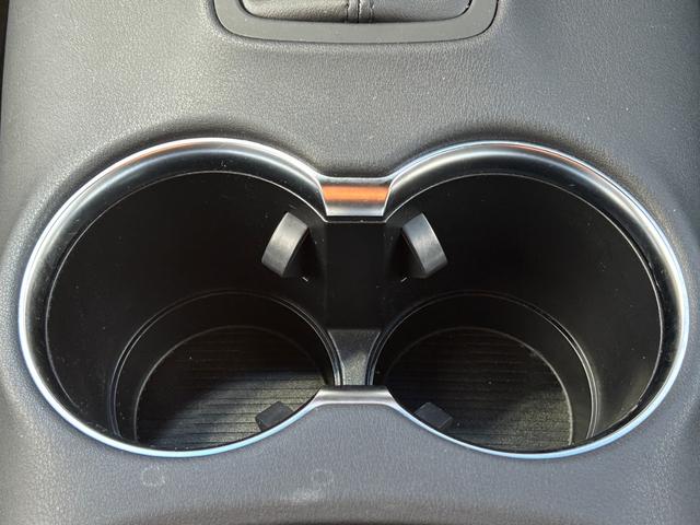 Zレザーパッケージ JBL/純正 メモリーナビ/デジタルインナーミラー/トヨタセーフティセンス/エアーシート 前席/パノラミックビューモニター/車線逸脱防止支援システム/シート フルレザー 革シート 衝突被害軽減システム(31枚目)