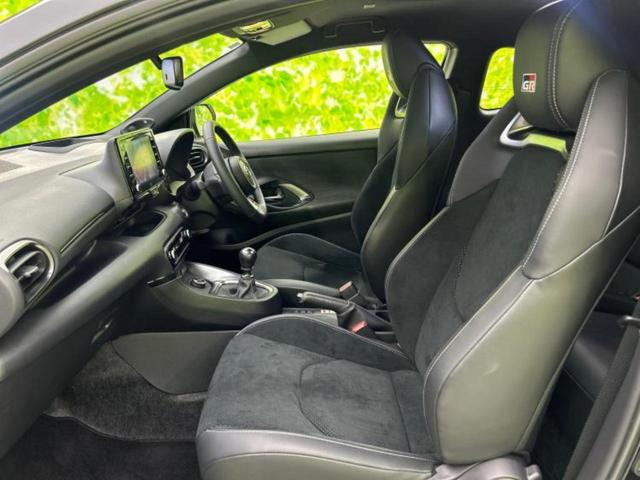 ＧＲヤリス ４ＷＤ　ＲＺハイパフォーマンスモリゾウセレクション　ＴＲＤエアロ／ＪＢＬ／保証書／純正　ＳＤナビ／衝突安全装置／シートヒーター　前席／車線逸脱防止支援システム／シート　ハーフレザー／ドライブレコーダー　純正／ヘッドランプ　ＬＥＤ／ＵＳＢジャック　４ＷＤ（6枚目）