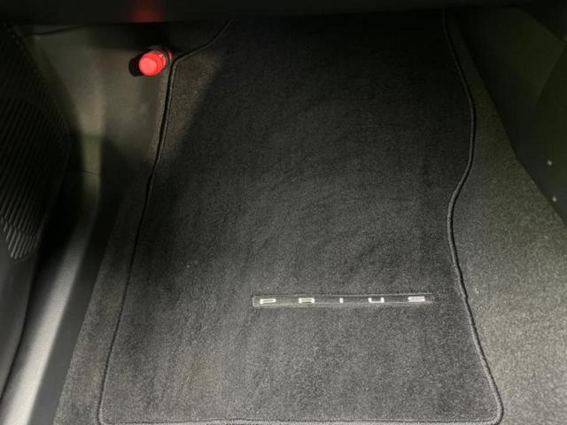 プリウス Ｚ　新品タイヤ／保証書／純正　１２．３インチ　メモリーナビ／衝突安全装置／シートヒーター／全方位モニター／車線逸脱防止支援システム／パーキングアシスト　自動操舵／電動バックドア　衝突被害軽減システム（35枚目）