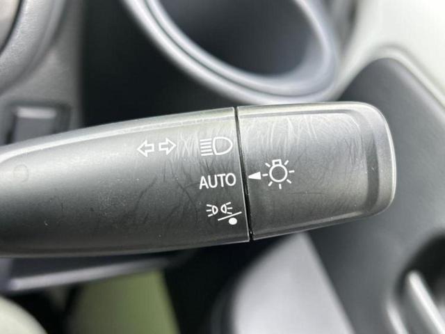 キャリイトラック ４ＷＤ　ＫＣ　保証書／セーフティサポート（スズキ）／車線逸脱防止支援システム／ＡＢＳ／エアバッグ　運転席／エアバッグ　助手席／パワーウインドウ／キーレスエントリー／パワーステアリング／オートライト　ワンオーナー（13枚目）